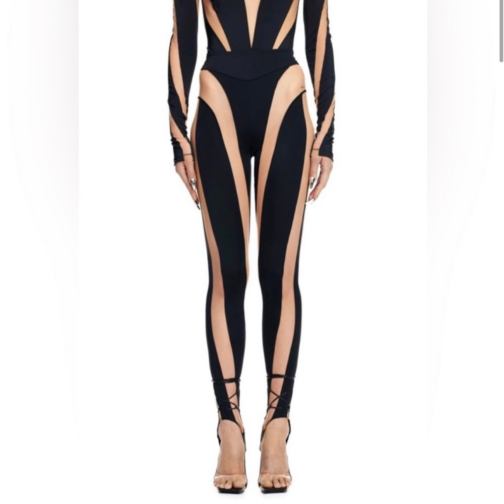 HM x Mugler leggings